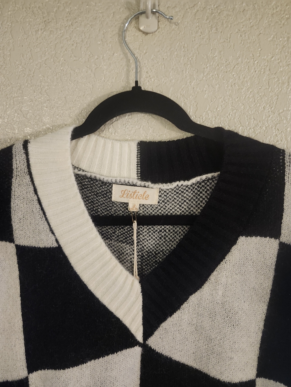 🏁NWT Listicle "Check Me Out😘Sweater Vest" Blk🖤&Wht🤍Check🏁 Small • Oversized - Picture 7 of 12
